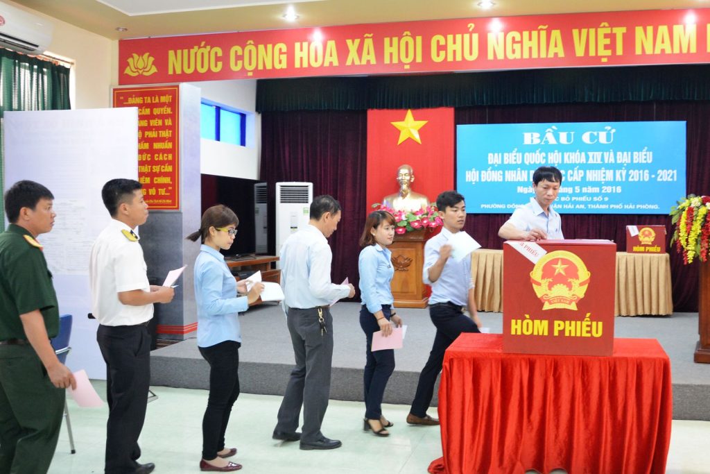 Hướng tới Bầu cử đại biểu Quốc hội khóa XVI và đại biểu Hội đồng nhân dân các cấp nhiệm kỳ 2026 – 2031 1 Cu tri Hai doan 128 Hai quan bau cu anh Trong Thiet2