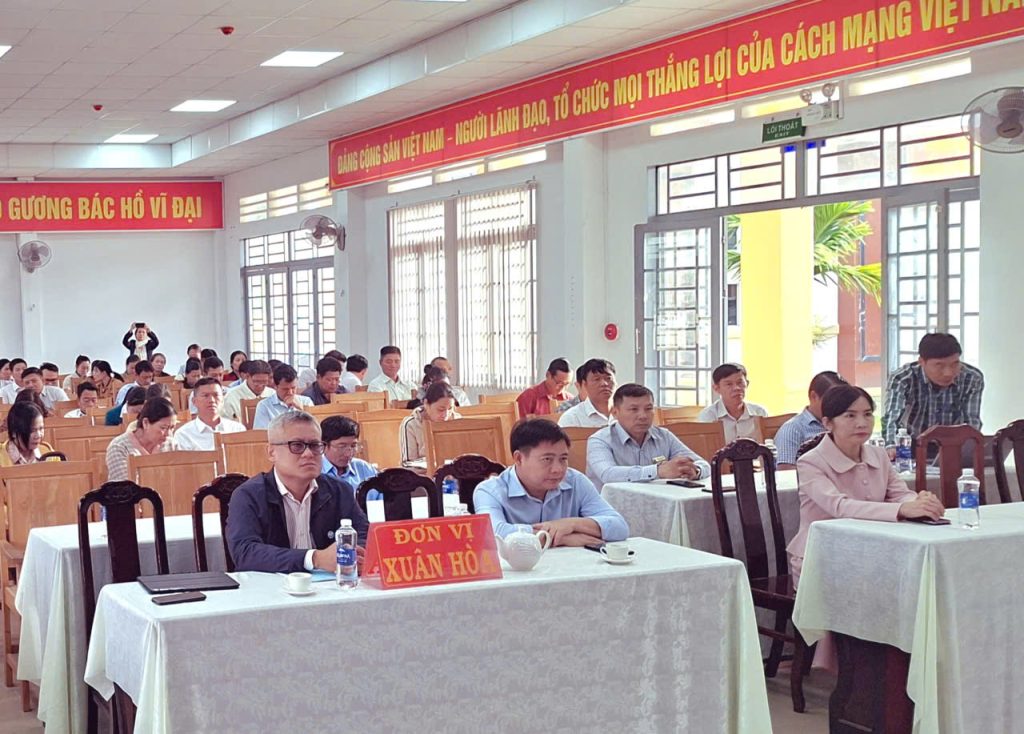 Học tập Nghị quyết - Quyết tâm đưa Nghị quyết Đại hội đại biểu Đảng bộ tỉnh Đồng Nai lần thứ I vào cuộc sống 1 z7411977741206 17a72af5395d8a7dc792561cb642069b