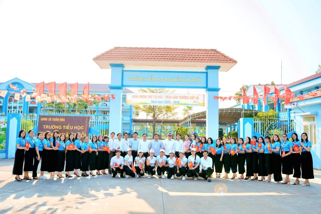 Sôi nổi Hội thi hát múa sân trường và đồng diễn võ nhạc tại xã Xuân Hòa năm học 2025–2026. 1 654259373 122160181682936791 3185182184798867004 n