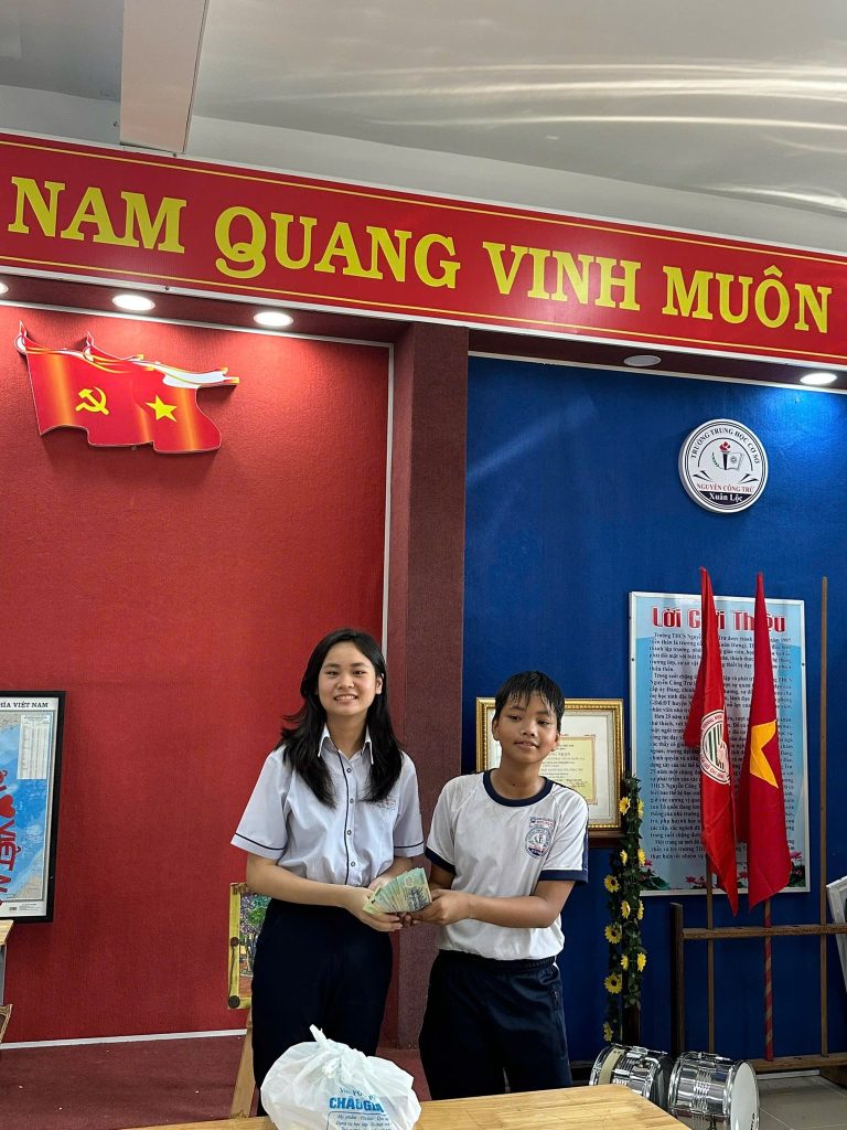 Tấm gương trung thực giữa đời thường của cậu học trò lớp 6 1 659004717 944237164665254 5234493958540110833 n
