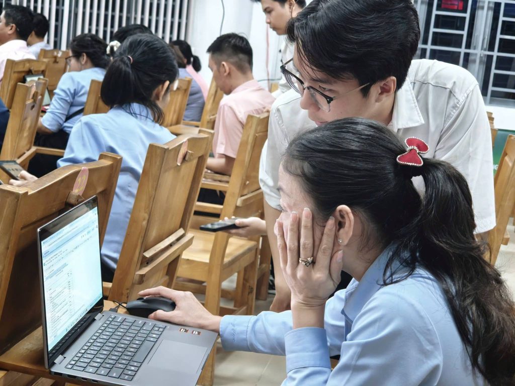 XÃ XUÂN HÒA QUYẾT TÂM LÀM CHỦ TRÍ TUỆ NHÂN TẠO (AI) – ĐỔI MỚI TƯ DUY, NÂNG CAO HIỆU QUẢ PHỤC VỤ NHÂN DÂN 1 740903203 1887630708584876 348046387914274008 n