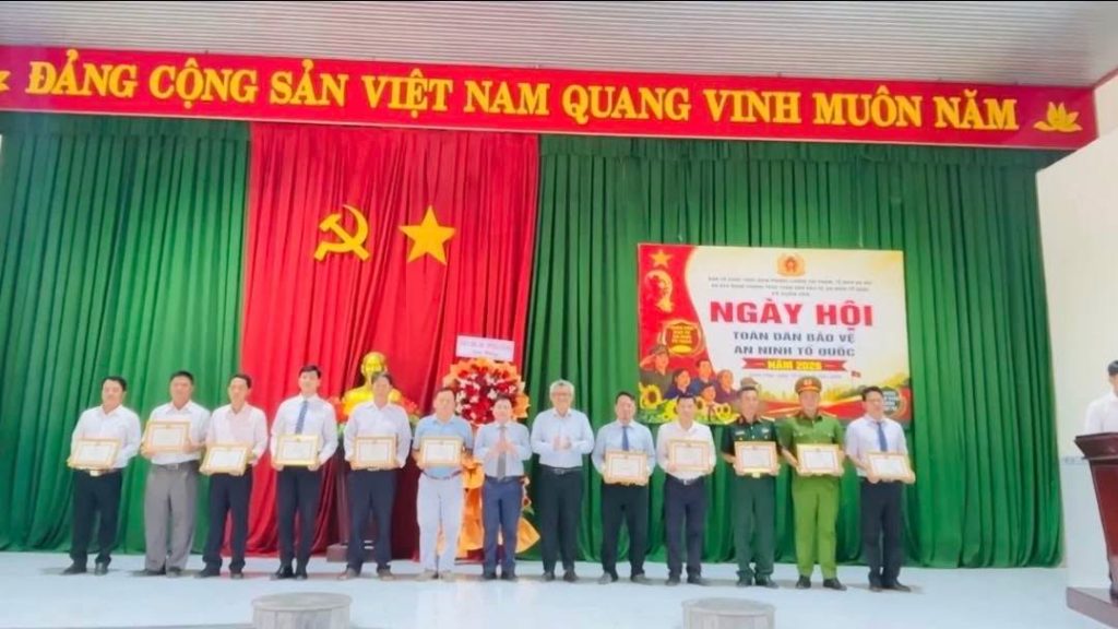 Xuân Hòa lan tỏa sức mạnh toàn dân bảo vệ an ninh Tổ quốc 1 777868125 3203161289884279 7161852340351245786 n